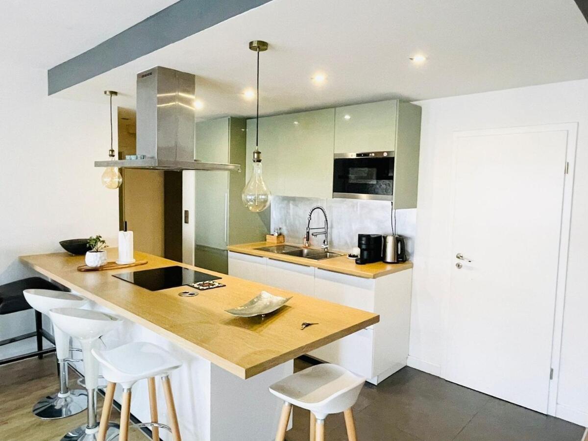 Lovely 2 Bedroom Flat With Balcony And Parking